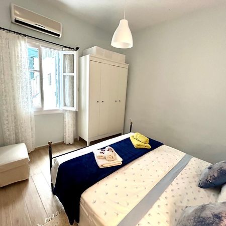 雅典Cozy House With Backyard At Iraklio Attikis公寓 外观 照片